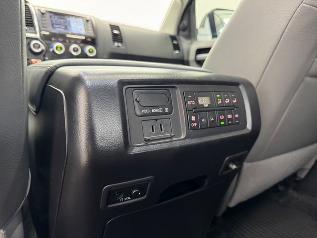 Used 2020 Toyota Sequoia Platinum image 38