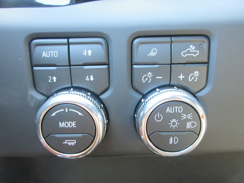 New 2026 GMC Sierra 3500 Denali Ultimate AWD/4WD image 19