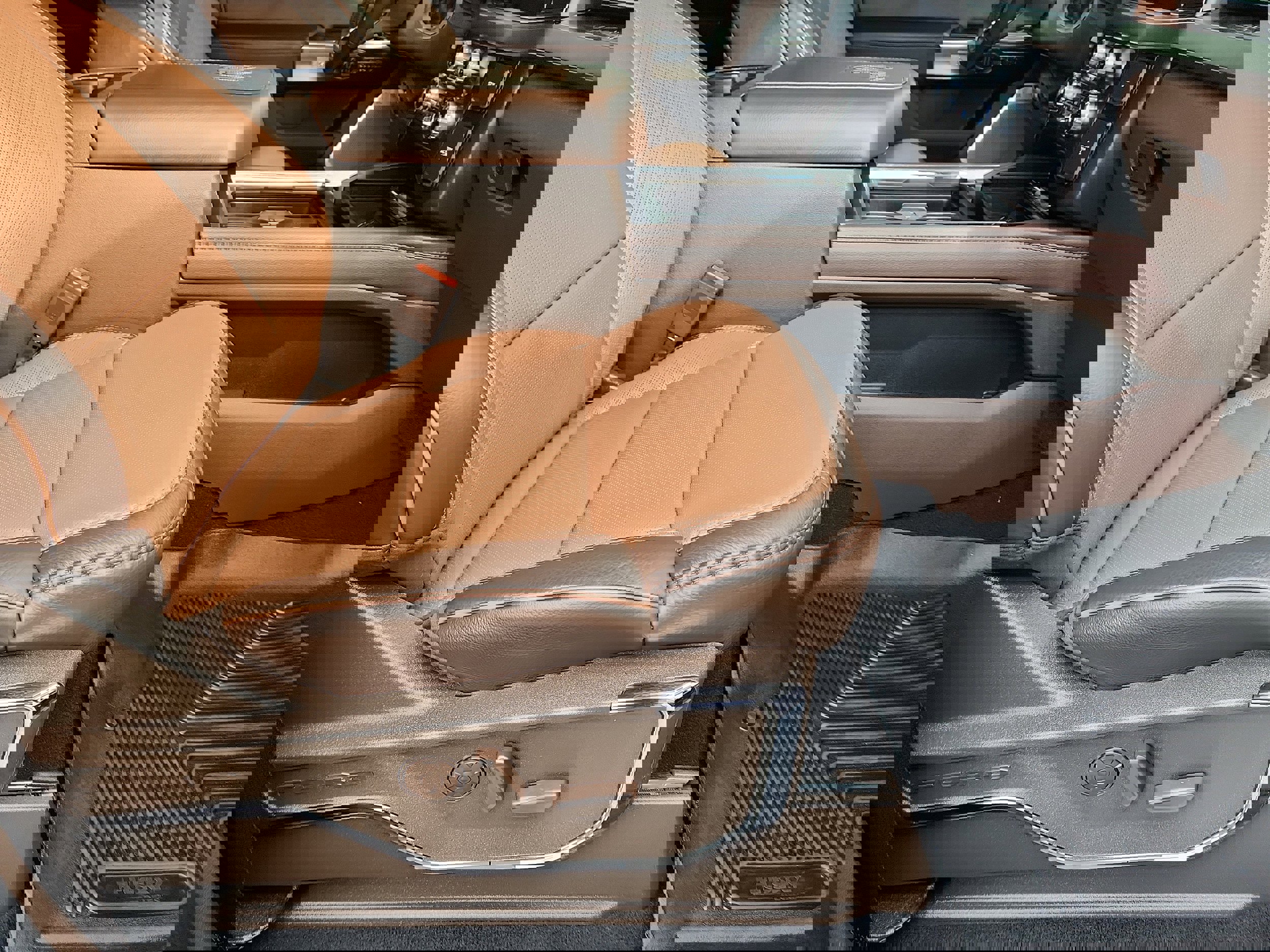 Used 2024 Ford F250 King Ranch image 13