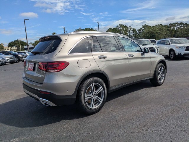 Used 2022 Mercedes-Benz GLC 300 image 4