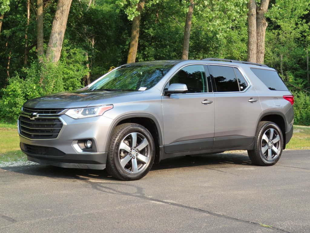 Certified 2021 Chevrolet Traverse LT w/ LT Premium Package AWD/4WD image 24
