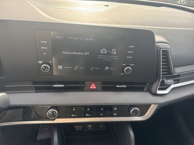 Used 2024 Kia Sportage LX image 11