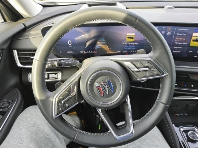 Used 2025 Buick Envision Preferred image 8