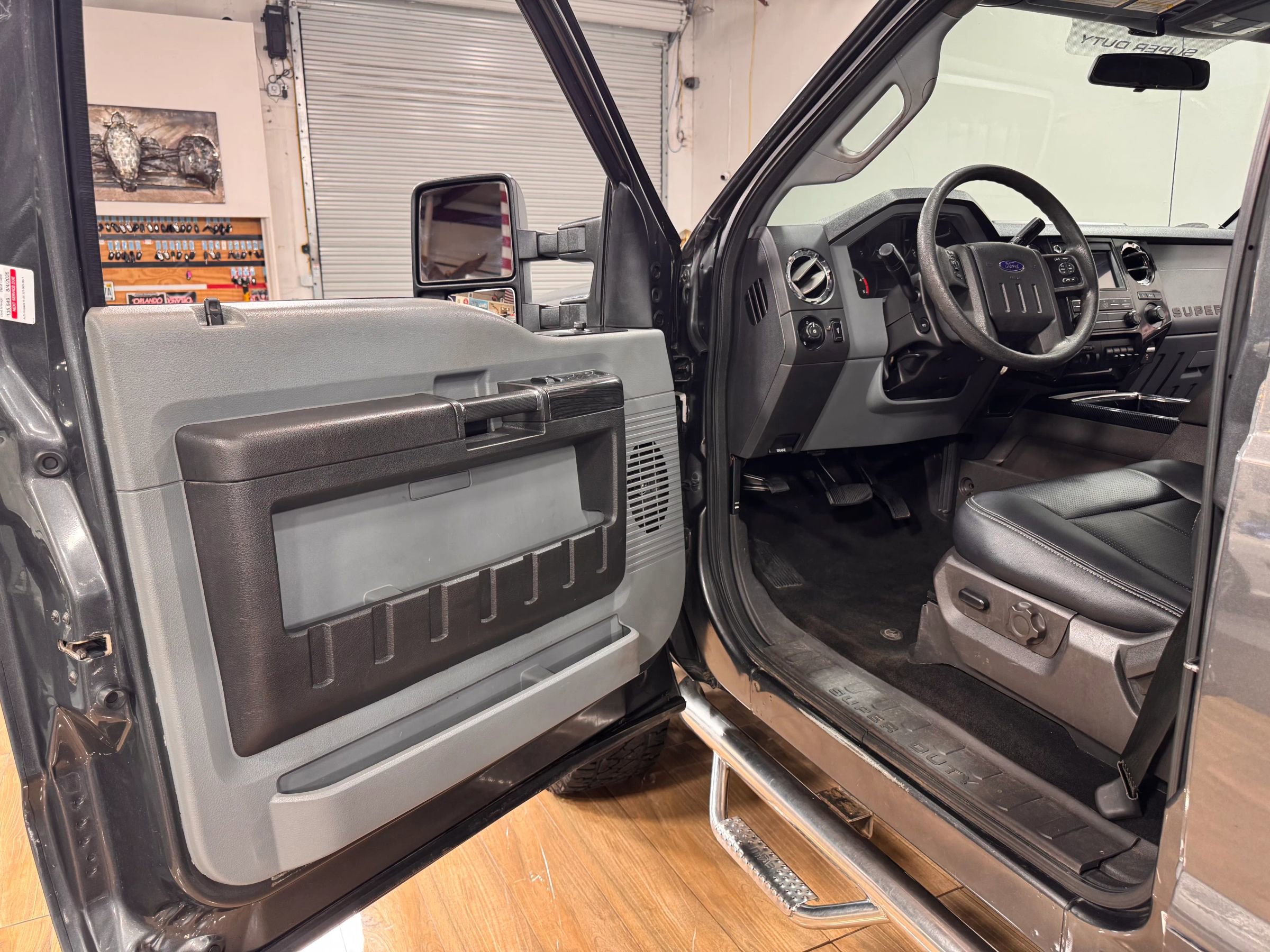 Used 2015 Ford F250 XLT w/ XLT Interior Package image 12