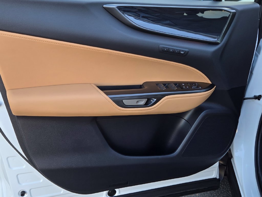 Used 2025 Lexus NX 350h AWD w/ Accessory Package (2T) image 12