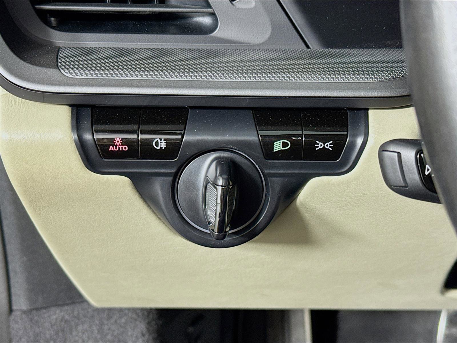 Used 2020 Porsche 911 Carrera image 10