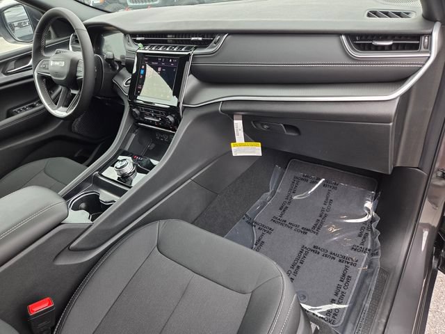 New 2026 Jeep Grand Cherokee Laredo X RWD image 17