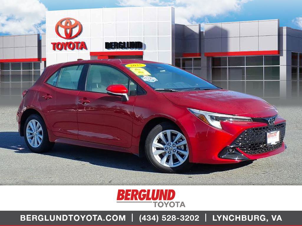 Certified 2025 Toyota Corolla SE FWD image 1