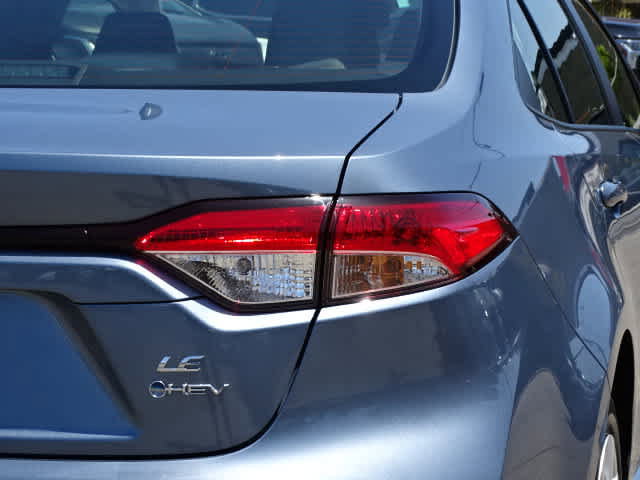 Used 2025 Toyota Corolla LE FWD image 12