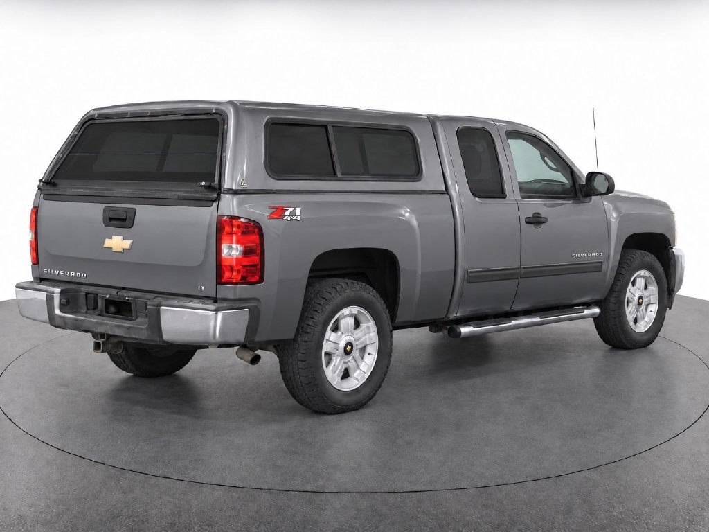 Used 2013 Chevrolet Silverado 1500 LT w/ All-Star Edition AWD/4WD image 3