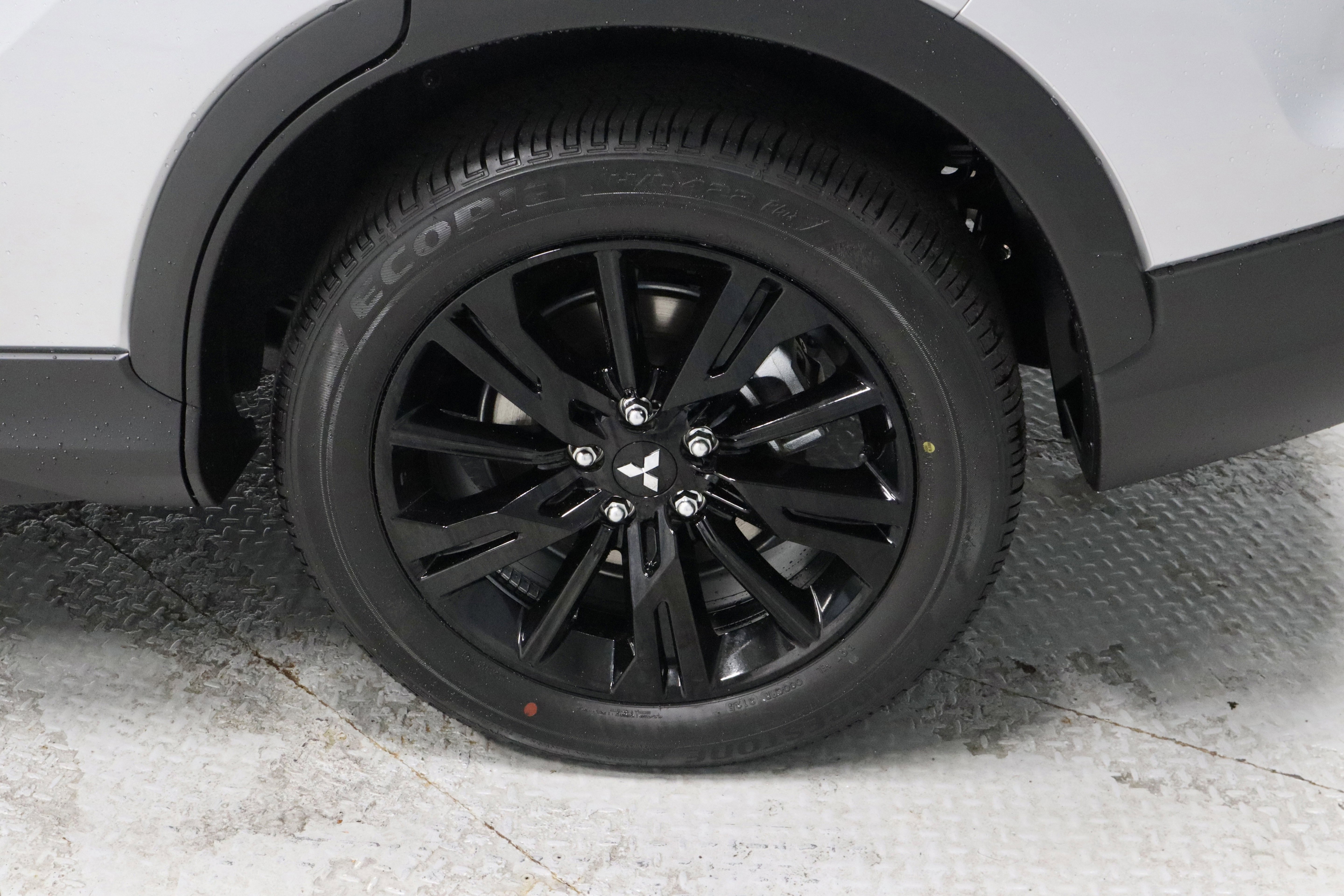 New 2026 Mitsubishi Eclipse Cross LE image 32