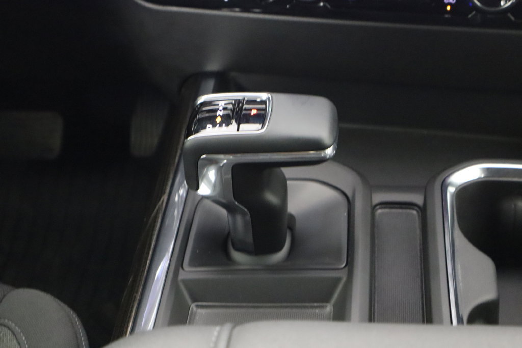 Used 2024 Chevrolet Silverado 1500 RST w/ Convenience Package II AWD/4WD image 30