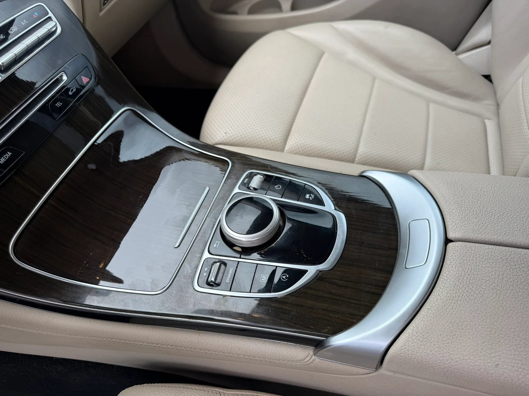 Used 2019 Mercedes-Benz GLC 300 image 12