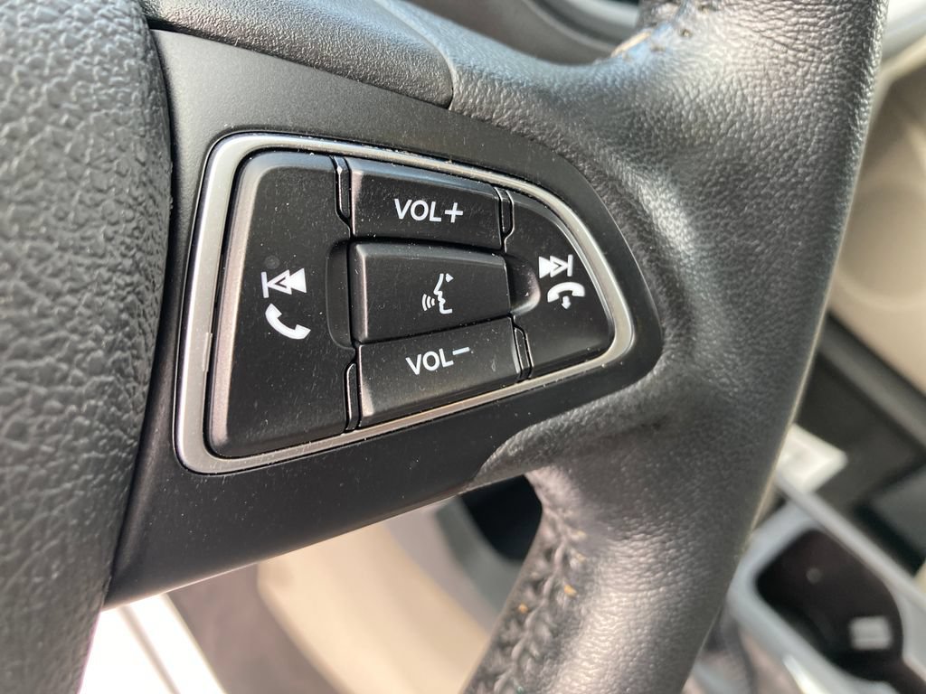 Used 2017 Ford Escape SE w/ SE Leather Comfort Package AWD/4WD image 38