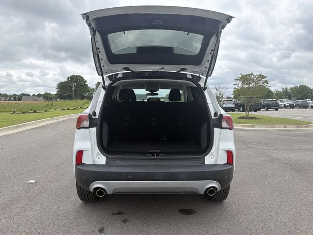 Used 2022 Ford Escape SE FWD image 18
