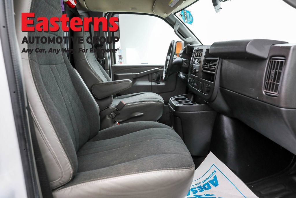 Used 2020 GMC Savana 2500 w/ Driver Convenience Package RWD image 19