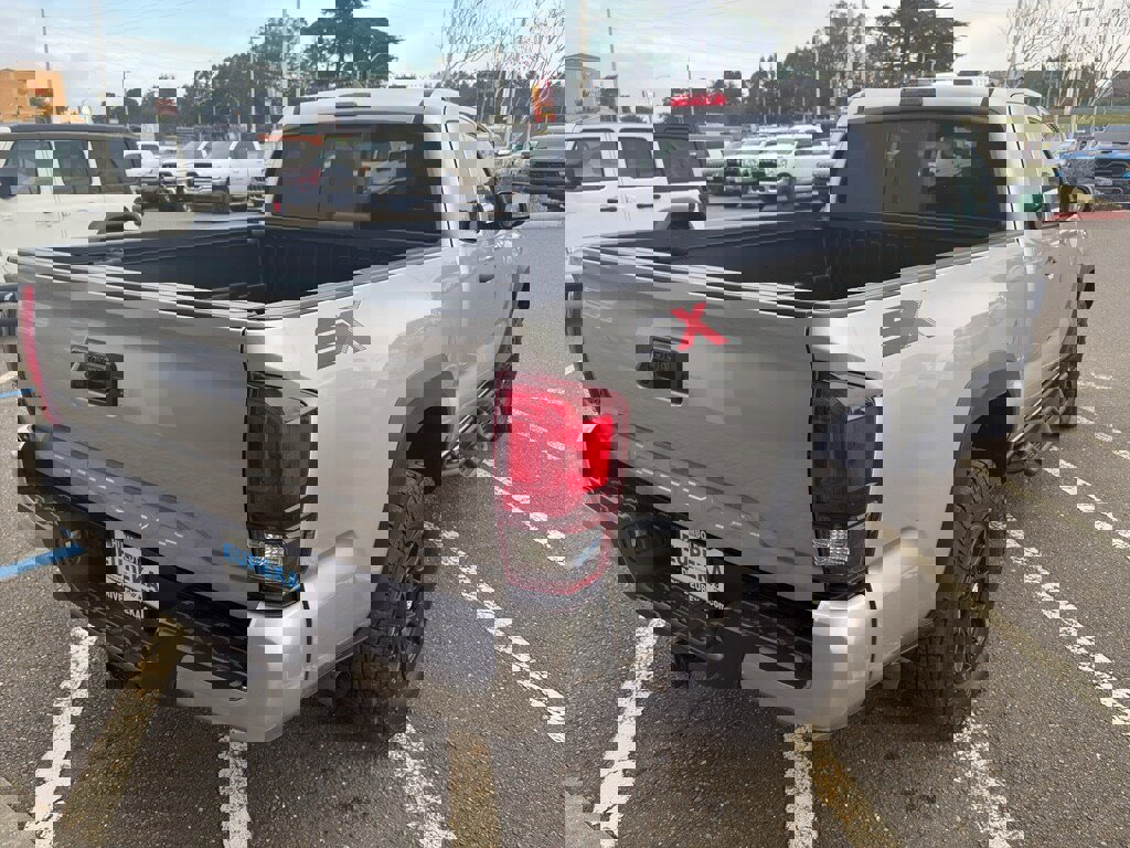 Used 2022 Toyota Tacoma SR w/ SX Package image 17