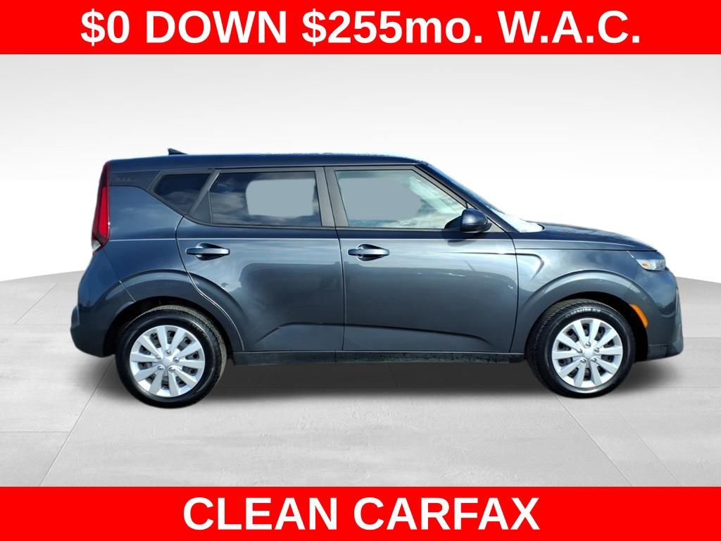 Used 2022 Kia Soul LX image 8