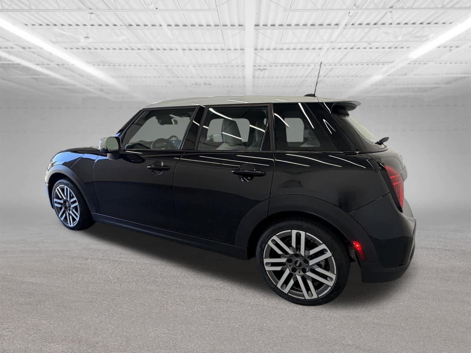 Used 2026 MINI Cooper S FWD image 3