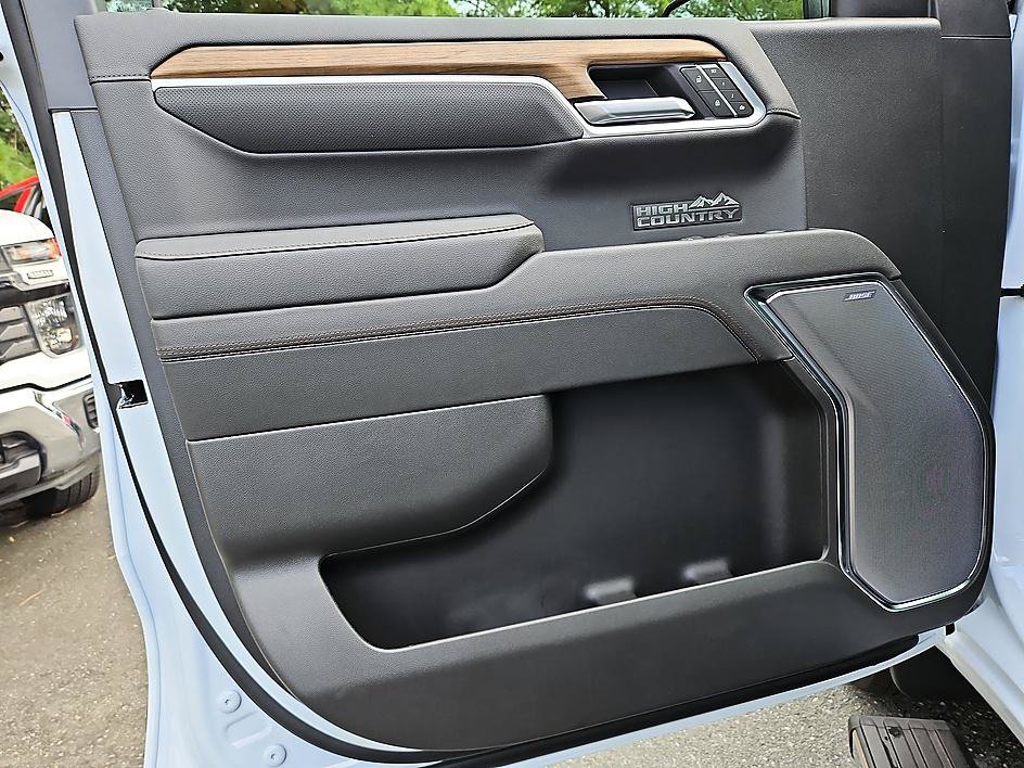 New 2026 Chevrolet Silverado 1500 High Country AWD/4WD image 13