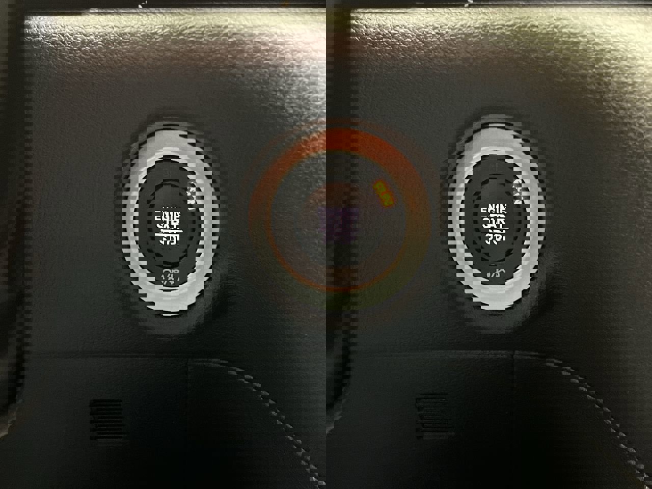 Used 2025 Chrysler Pacifica Select image 20