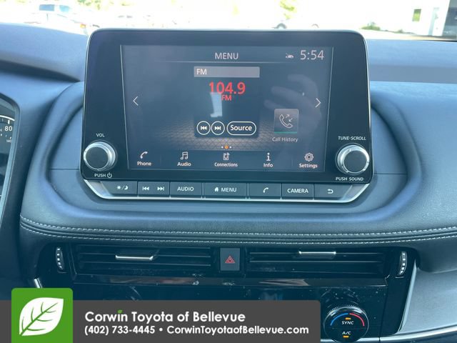 Used 2021 Nissan Rogue SV AWD/4WD image 12