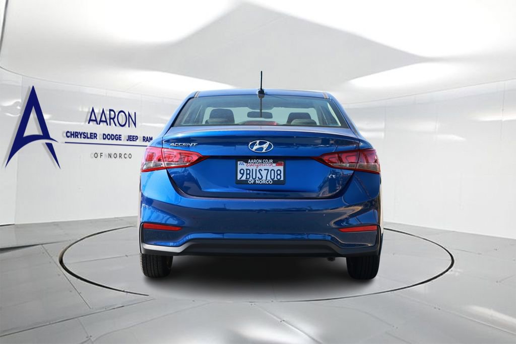 Used 2022 Hyundai Accent SEL image 3
