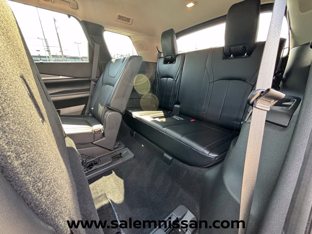 Used 2023 INFINITI QX60 Luxe AWD/4WD image 16