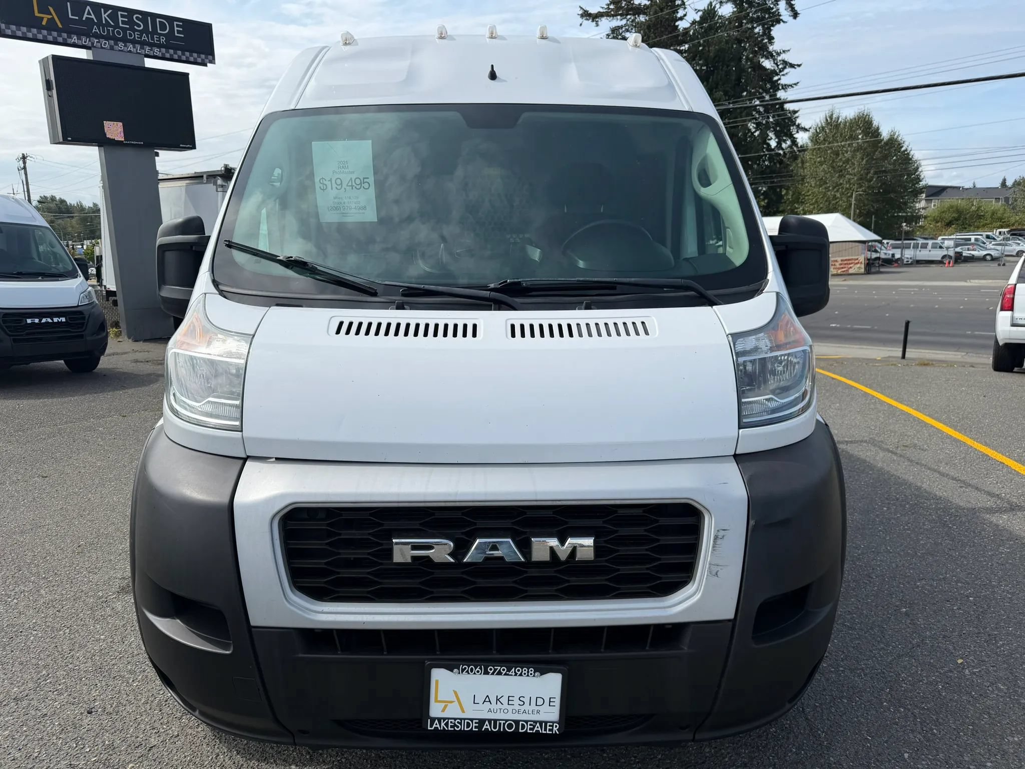 Used 2021 RAM ProMaster 2500 FWD image 2