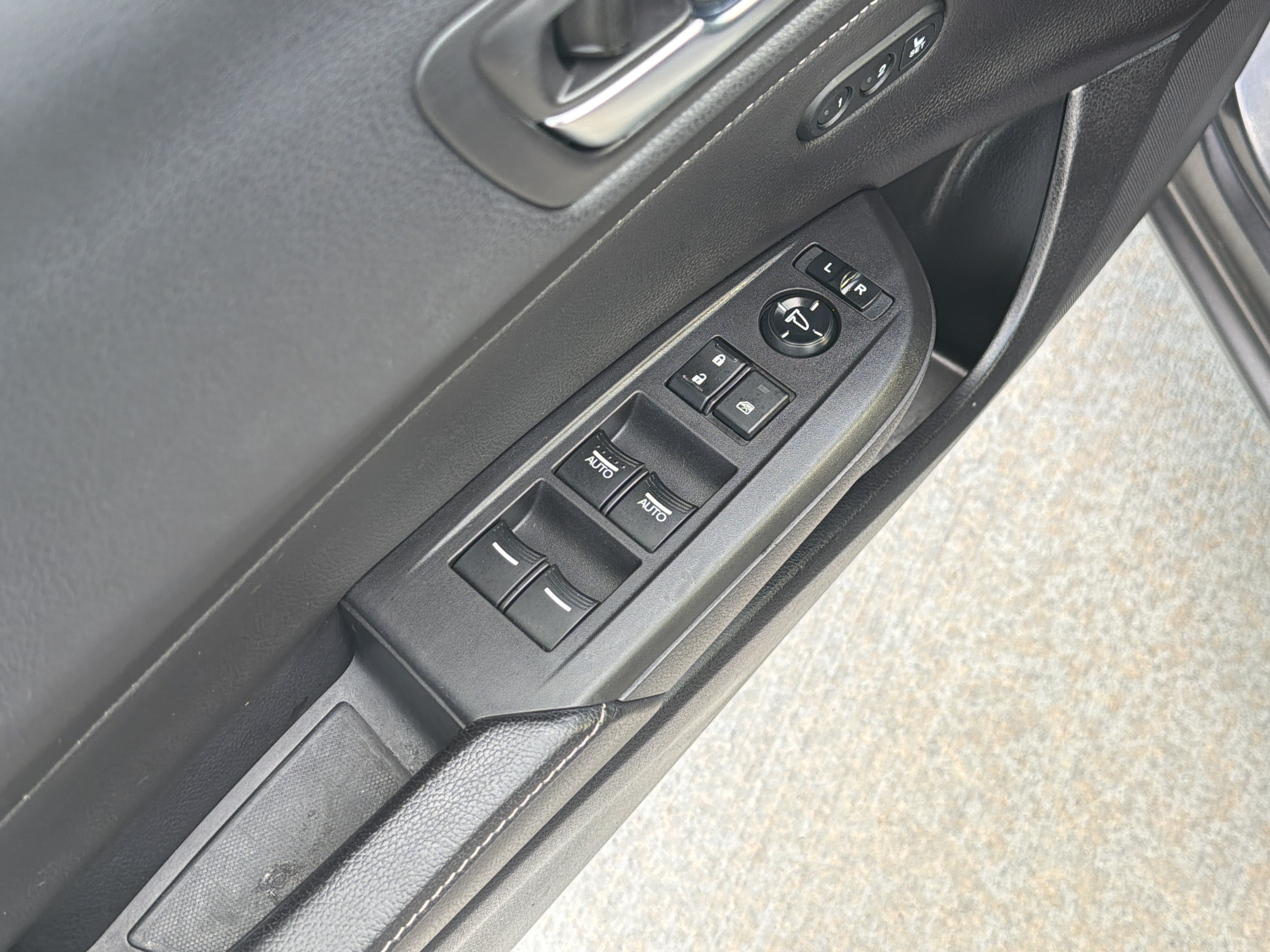 Certified 2019 Acura ILX w/ Premium Package FWD image 14