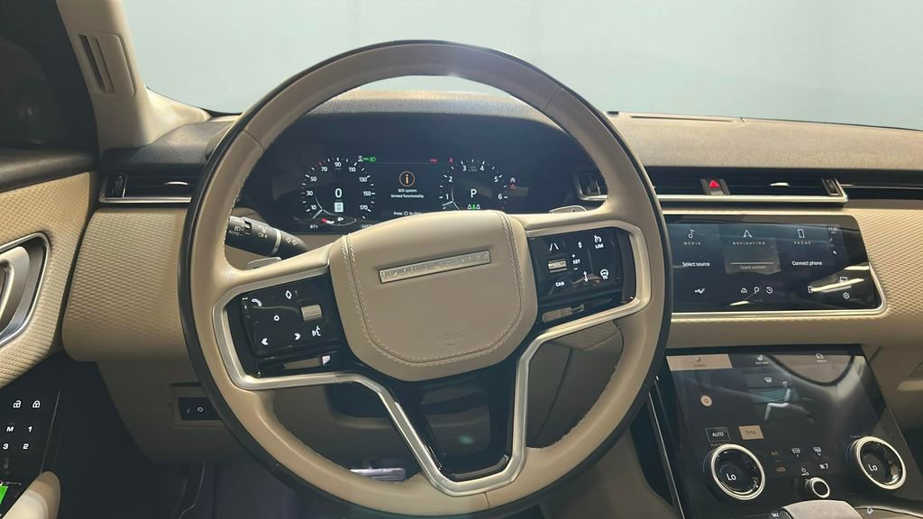 Used 2023 Land Rover Range Rover Velar R-Dynamic S image 11