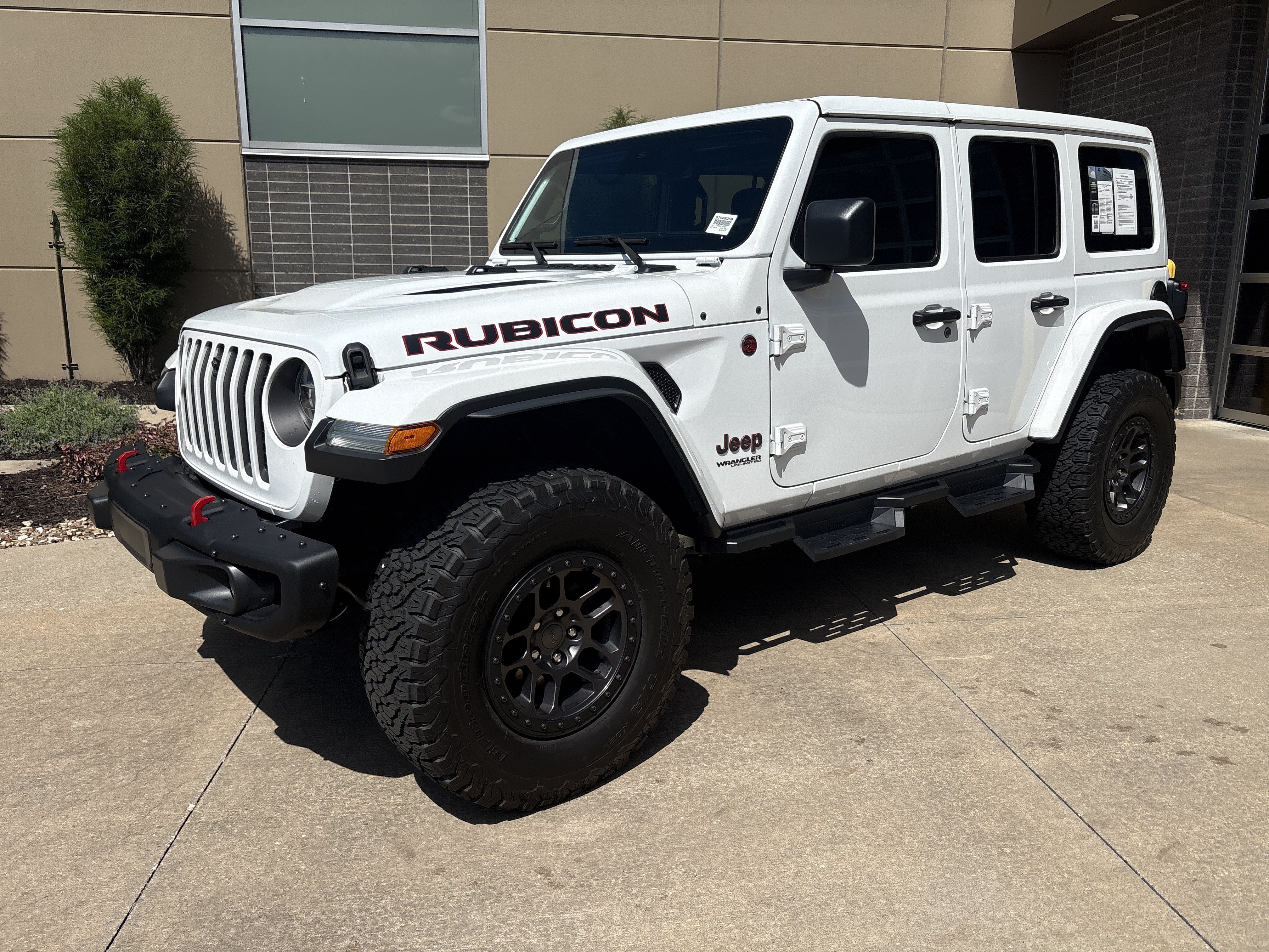Used 2022 Jeep Wrangler Unlimited Rubicon w/ Xtreme Recon 35" Tire Package AWD/4WD image 22