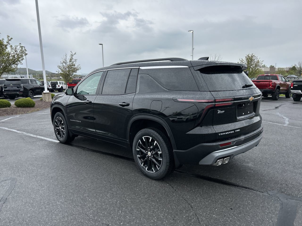 New 2026 Chevrolet Traverse LT w/ Sun and Wheel Package AWD/4WD image 5