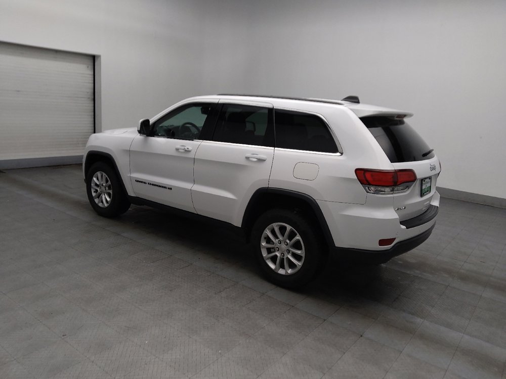 Used 2022 Jeep Grand Cherokee Laredo E AWD/4WD image 3