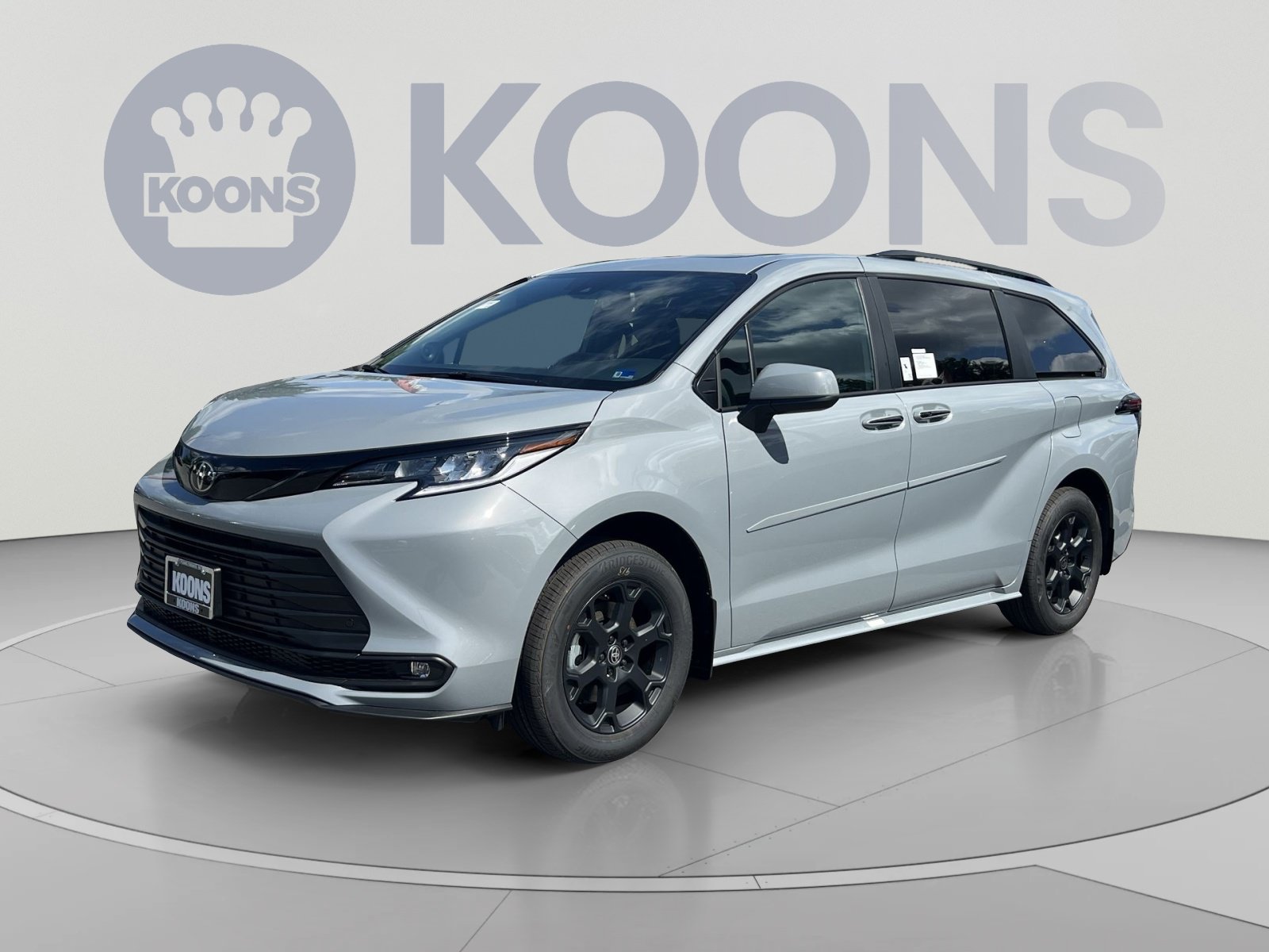 New 2026 Toyota Sienna XLE Woodland Edition AWD/4WD image 1