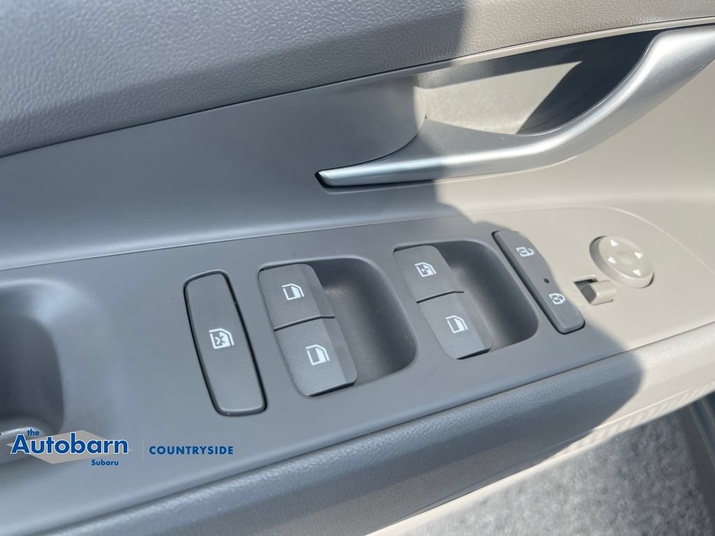 Used 2023 Hyundai Elantra SEL FWD image 11