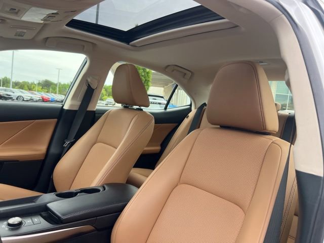 Used 2018 Lexus IS 300 w/ Accessory Package 2 RWD image 14