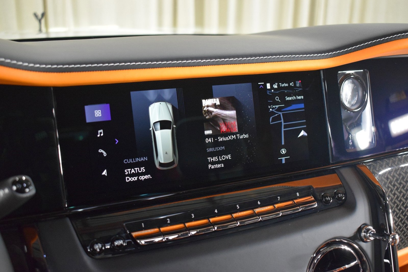 New 2026 Rolls-Royce Cullinan Black Badge image 31