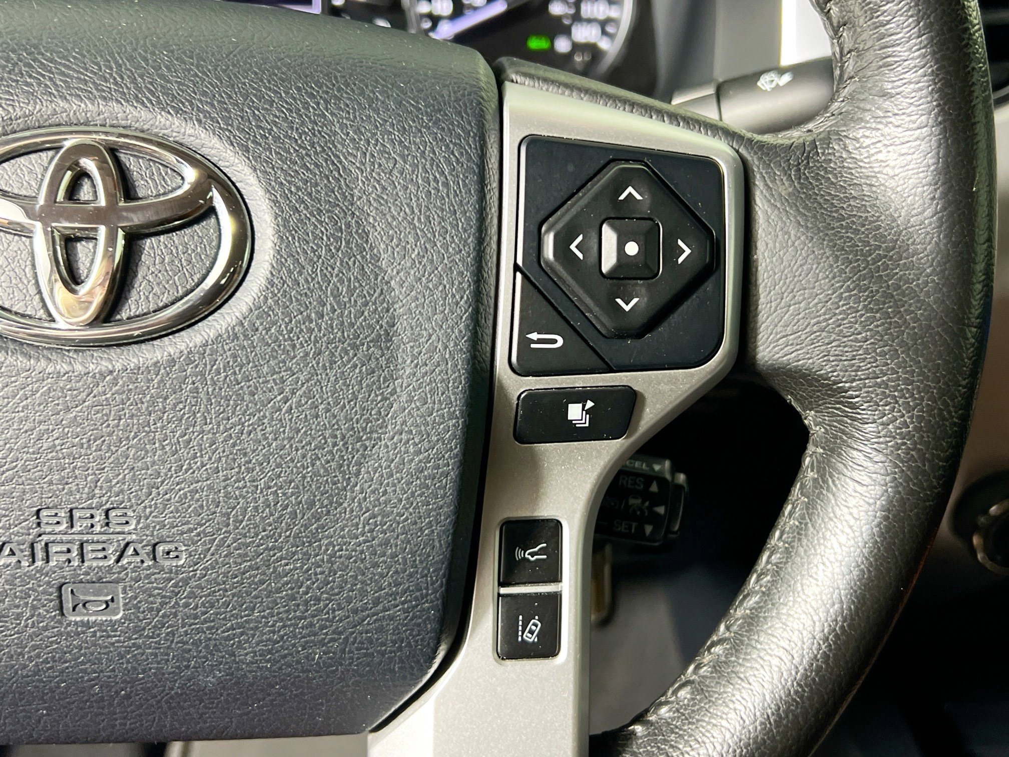 Used 2019 Toyota Tundra 1794 Edition AWD/4WD image 19
