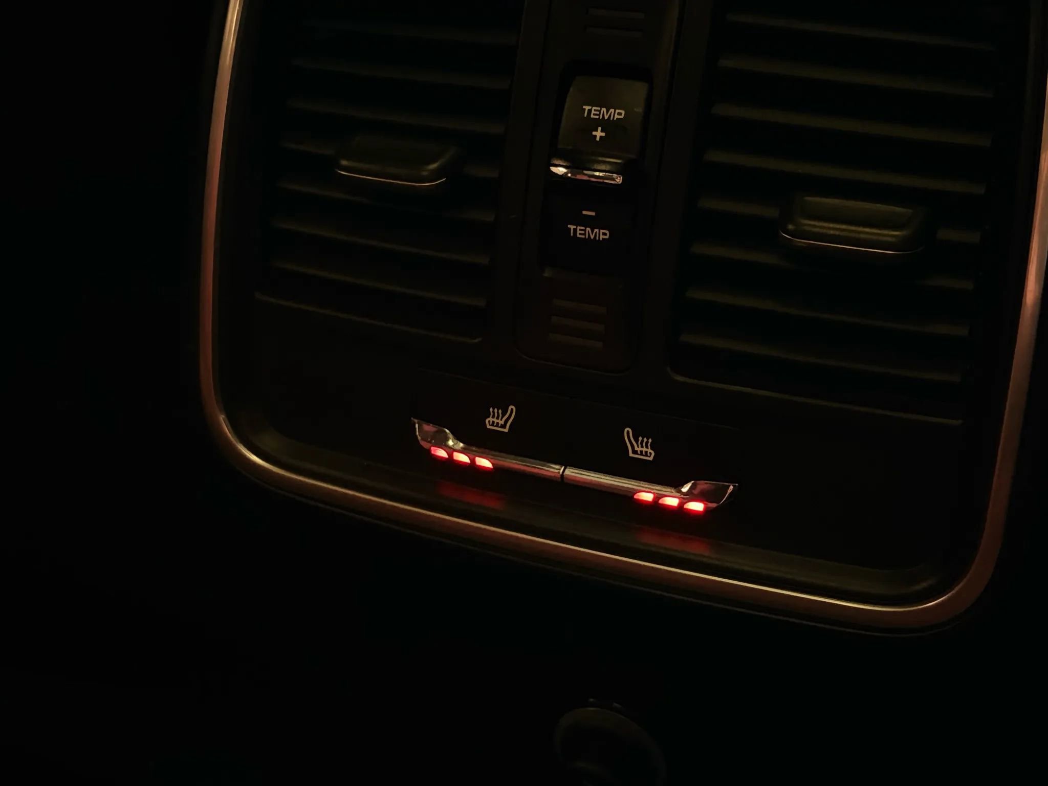 Used 2017 Porsche Macan S image 23