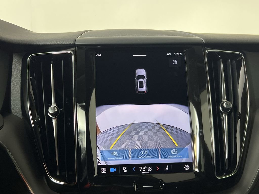 Certified 2025 Volvo XC60 B5 Core w/ Climate Package image 26