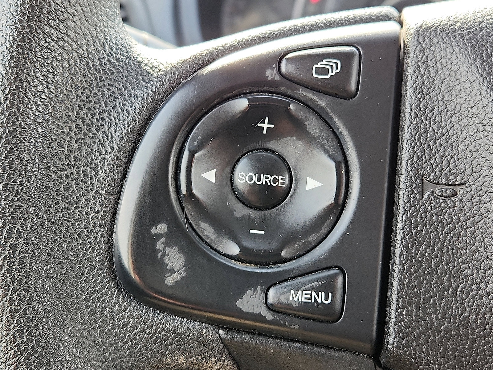 Used 2014 Honda CR-V LX image 21