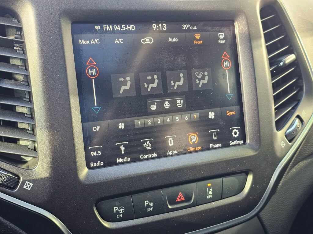 Used 2019 Jeep Cherokee Trailhawk image 28