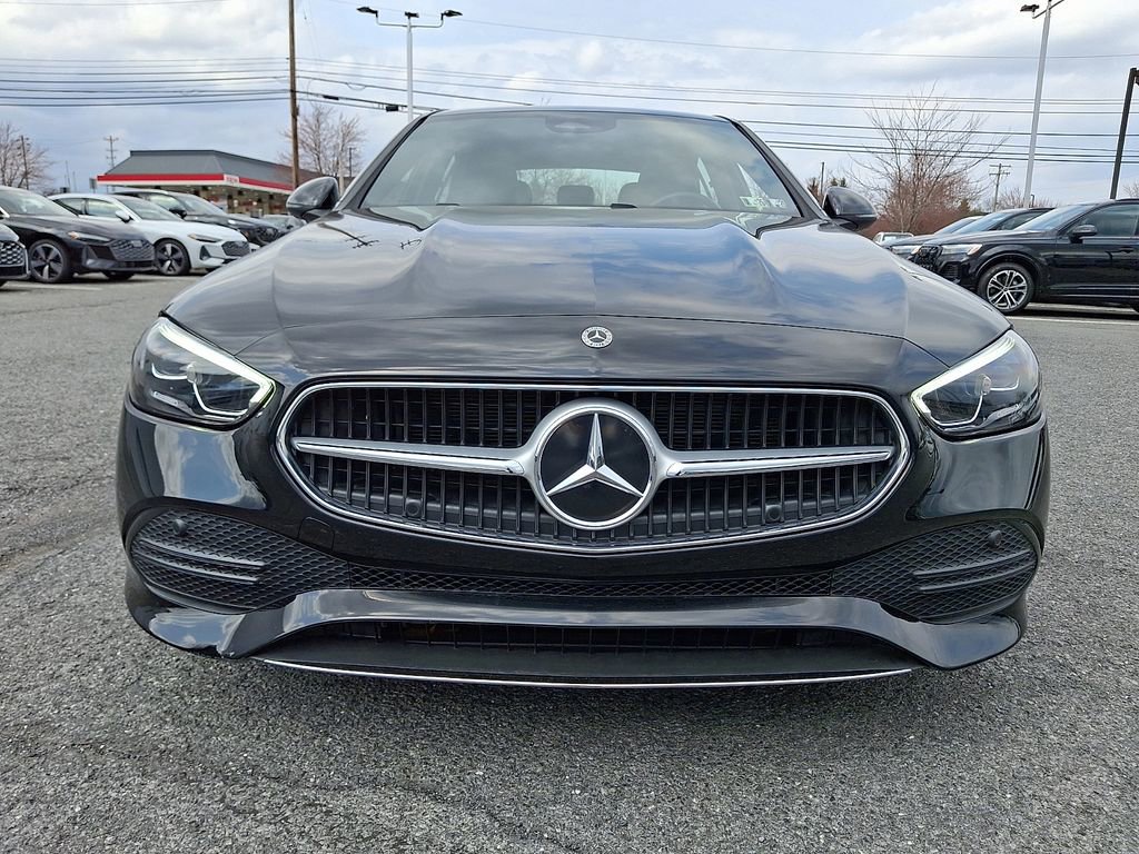 Used 2025 Mercedes-Benz C 300 4MATIC Sedan image 5