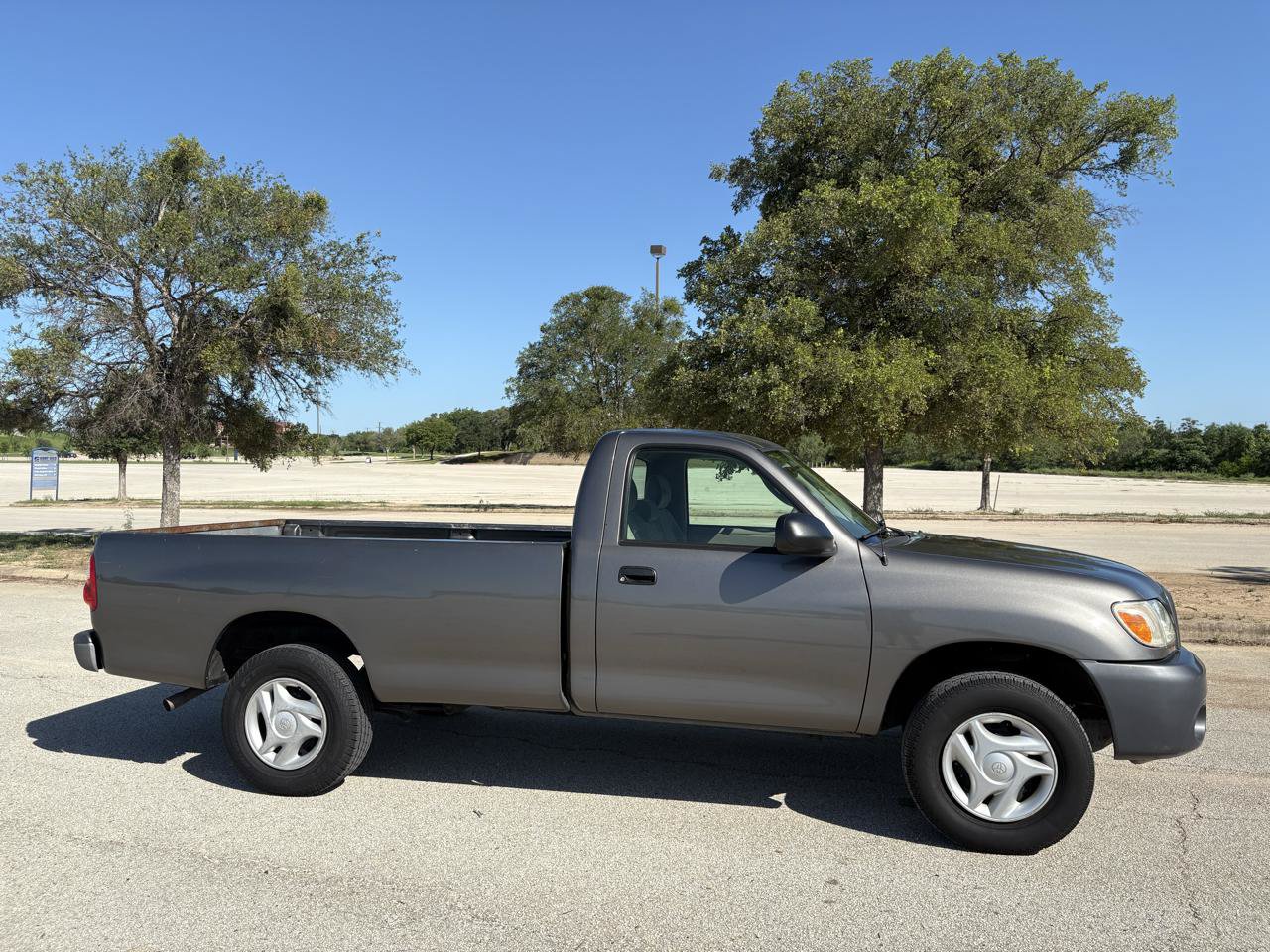 Used 2005 Toyota Tundra 2WD Regular Cab image 42
