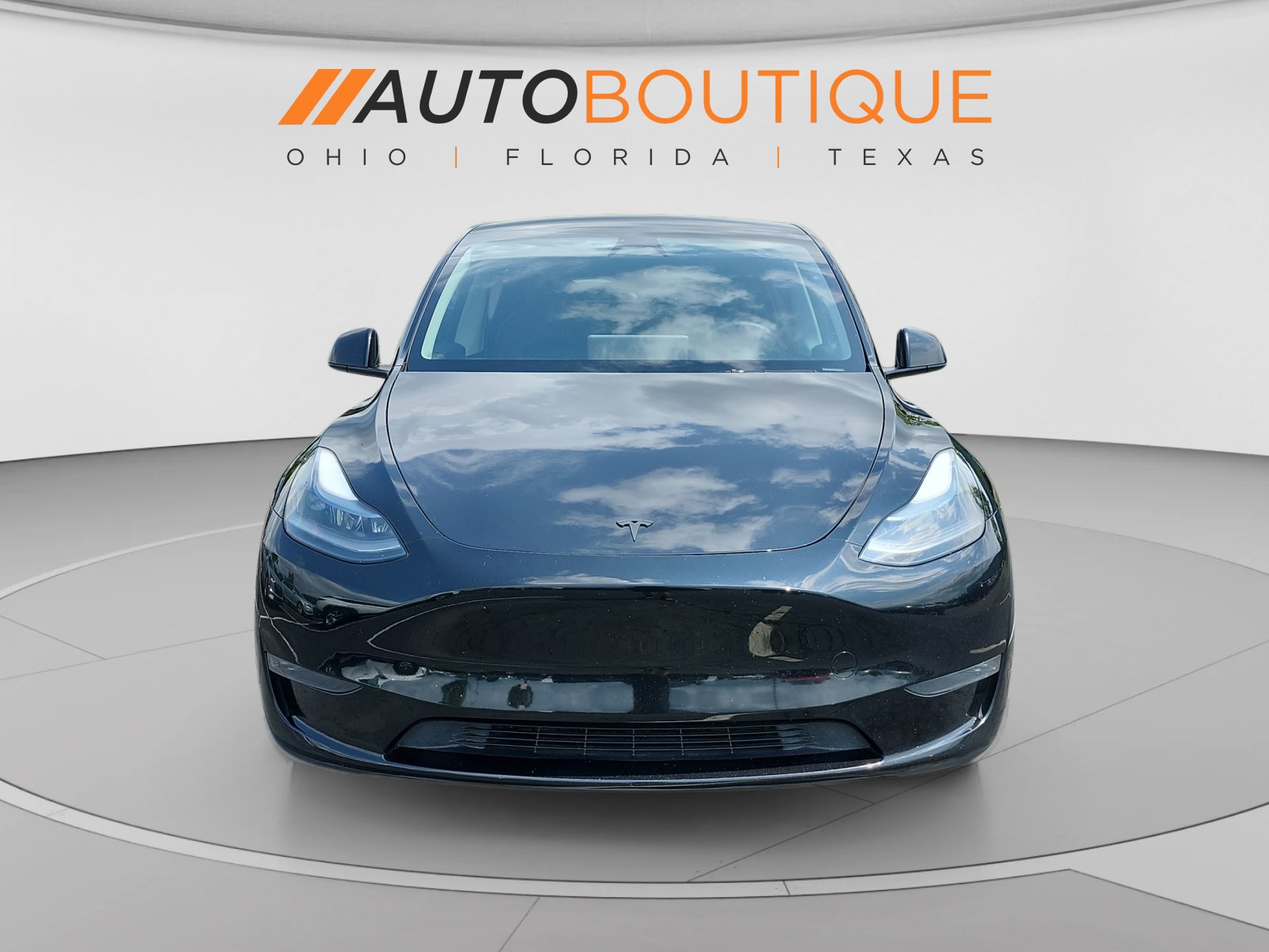 Used 2024 Tesla Model Y Long Range AWD/4WD image 9