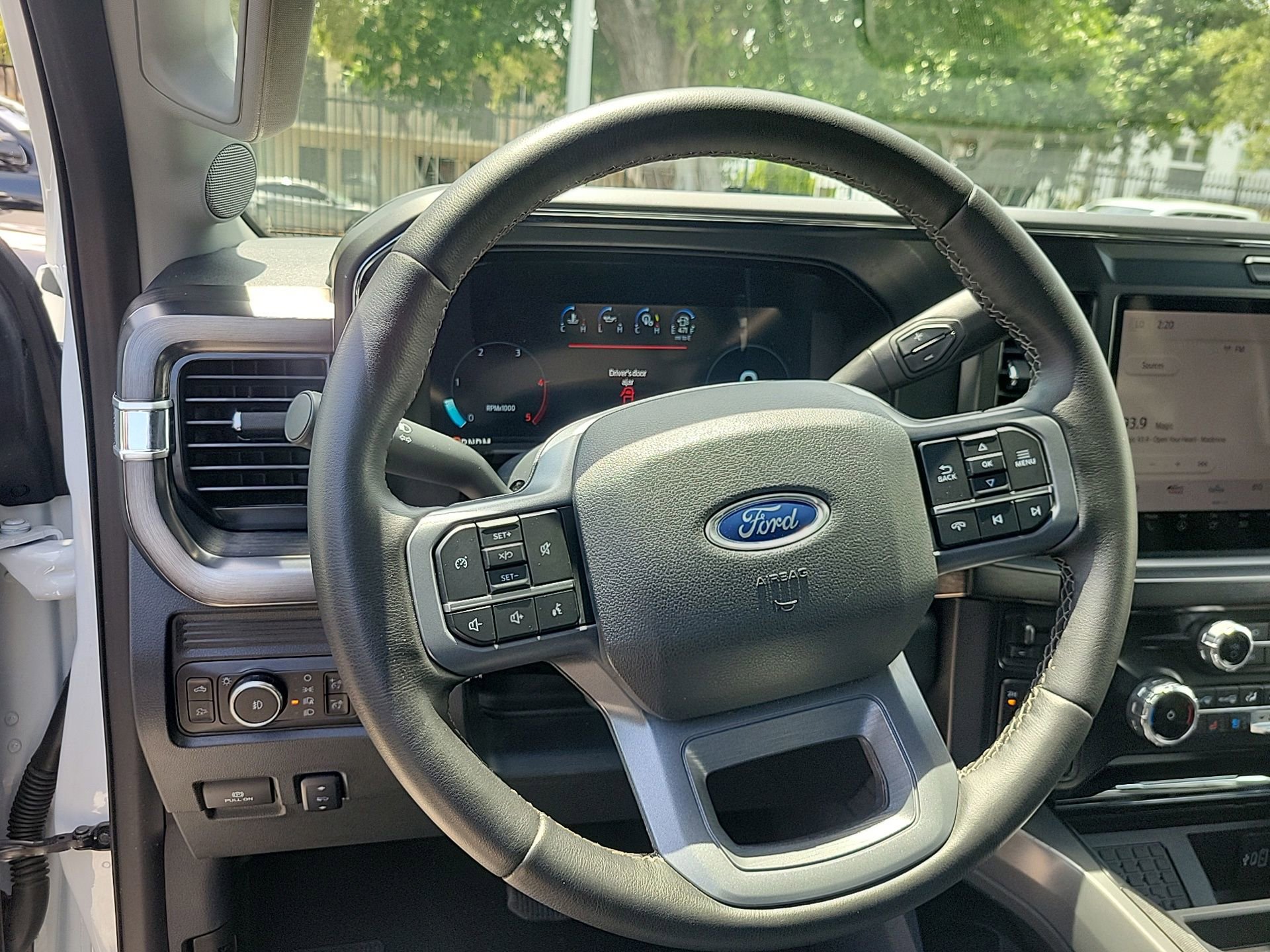 Used 2026 Ford F250 Lariat AWD/4WD image 21