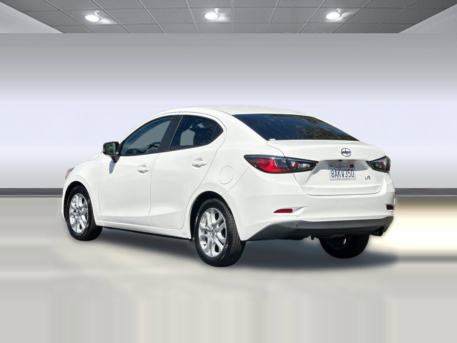 Used 2016 Scion iA 4dr Sdn Auto (Natl) image 3