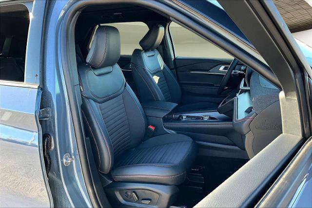 New 2026 Ford Explorer ST-Line w/ ST-Line Street Pack image 25