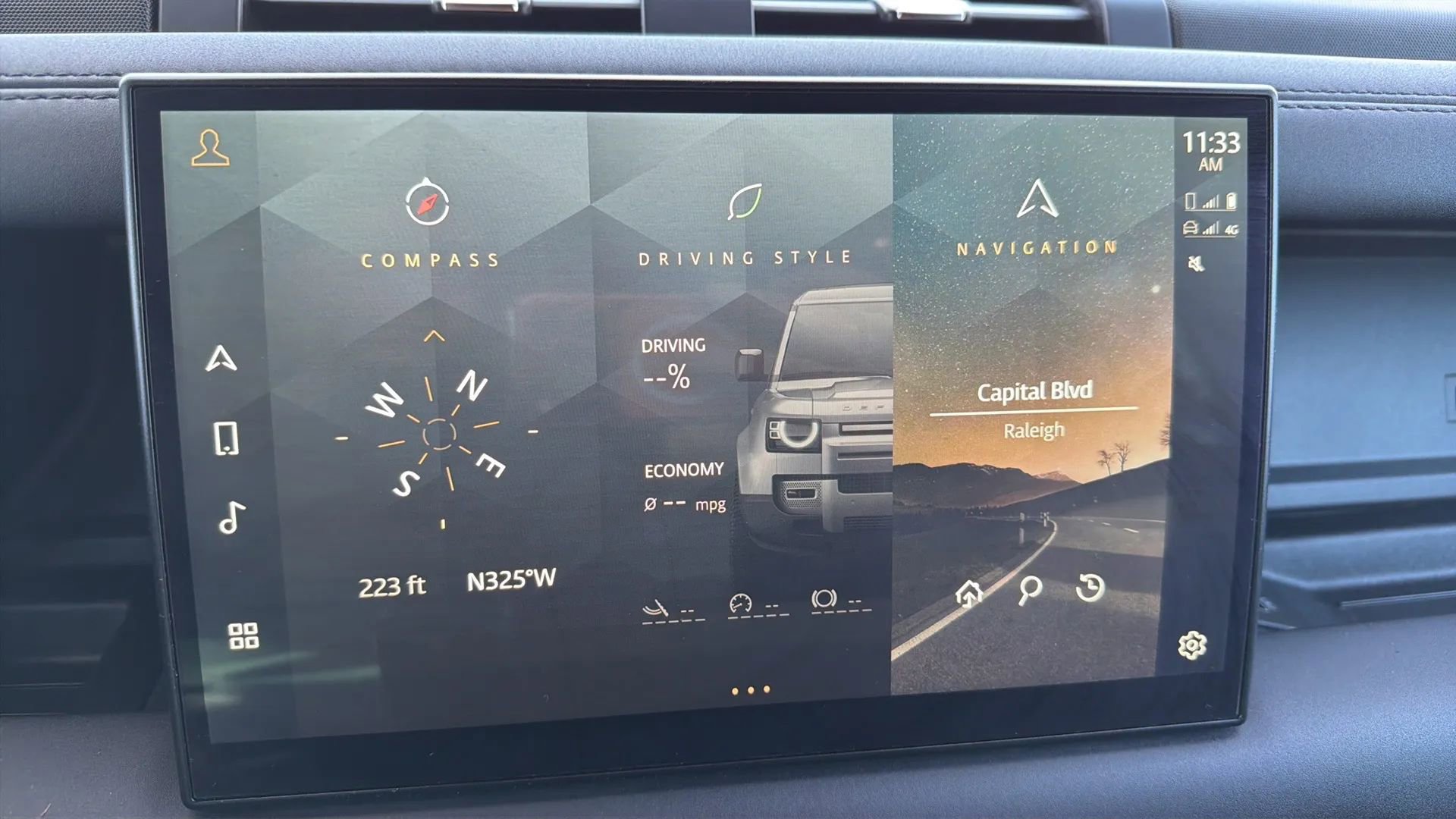 Used 2024 Land Rover Defender 130 X-Dynamic SE image 34